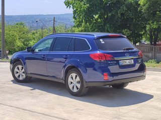 Subaru Outback foto 2