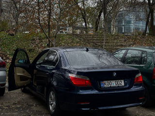 BMW 5 Series foto 3