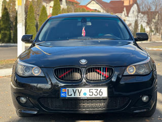 BMW 5 Series foto 3