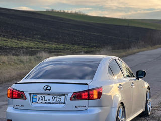 Lexus IS Series foto 3