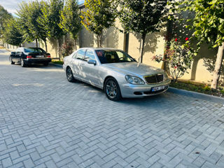 Mercedes S-Class foto 1