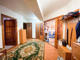 3-х комнатная квартира, 71 м², Дурлешты, Кишинёв