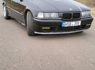 BMW 3 Series foto 2