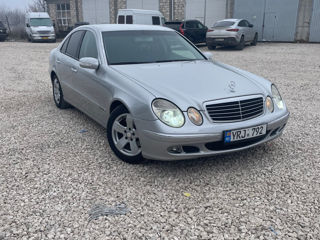 Mercedes E-Class foto 3