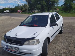 Opel Astra foto 2