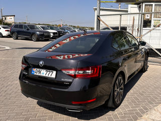 Skoda Superb foto 4