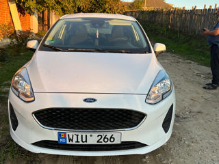 Ford Fiesta foto 4