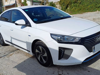 Hyundai IONIQ foto 2