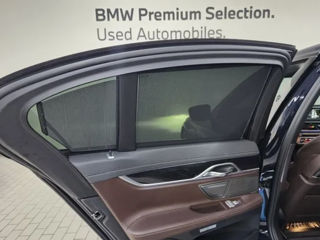 BMW 7 Series foto 14