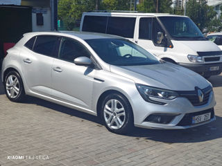 Renault Megane foto 2