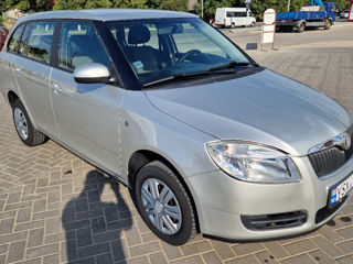 Skoda Fabia foto 2