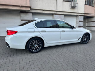 BMW 5 Series foto 3