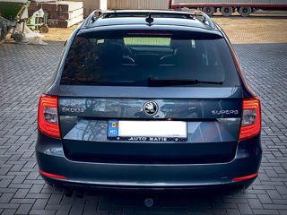 Skoda Superb foto 7