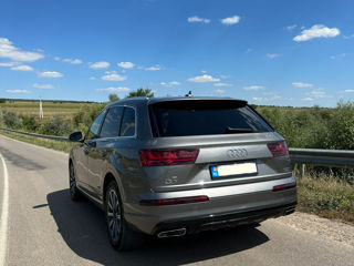 Audi Q7 foto 2