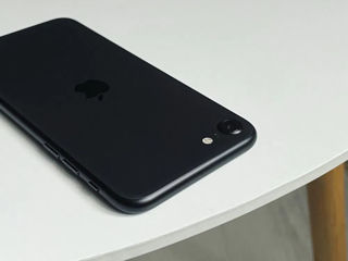 iPhone Se2020 black foto 5