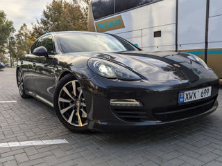 Porsche Panamera foto 2