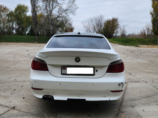 BMW 5 Series foto 4