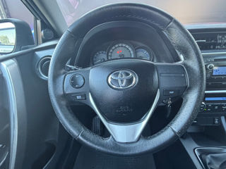 Toyota Auris foto 15