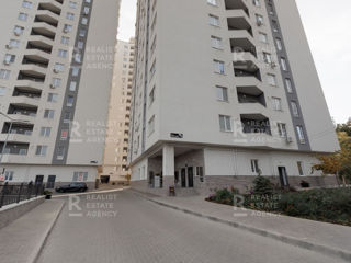 Apartament cu 2 camere, 66 m², Botanica, Chișinău foto 11