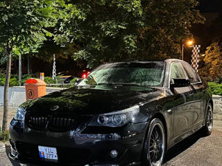 BMW 5 Series foto 4