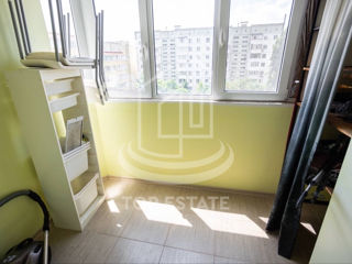Apartament cu 2 camere, 75 m², Buiucani, Chișinău foto 12