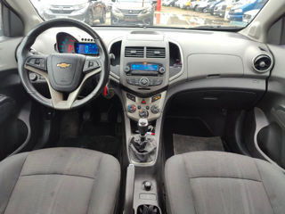 Chevrolet Aveo foto 8