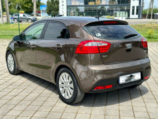 KIA Rio foto 5