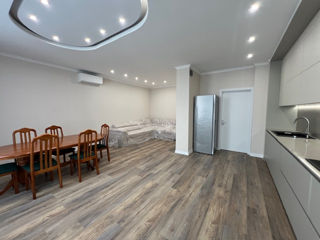 Apartament cu 2 camere, 100 m², Centru, Chișinău foto 4