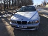 BMW 5 Series foto 1