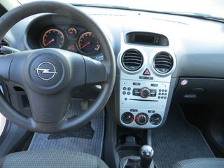 Opel Corsa foto 7