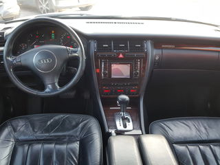 Audi A8 foto 6