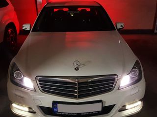 Mercedes C Class foto 9