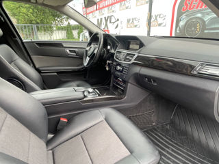 Mercedes E-Class фото 11