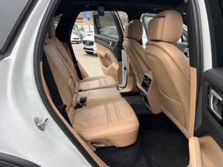 Porsche Cayenne фото 14