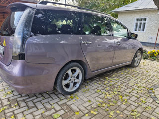 Mitsubishi Grandis foto 3