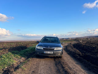 Renault Laguna foto 2