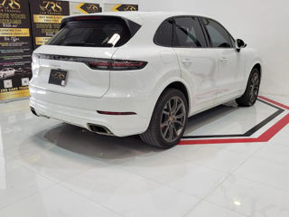 Porsche Cayenne foto 4