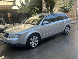 Audi A4 foto 1