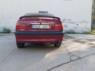 Toyota Avensis foto 5