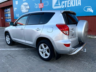 Toyota Rav 4 foto 2