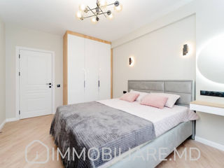 Apartament cu 3 camere, 72 m², Buiucani, Chișinău foto 2