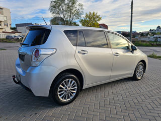 Toyota Verso foto 4