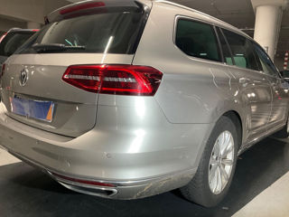 Volkswagen Passat foto 3