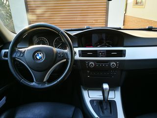 BMW 3 Series foto 7