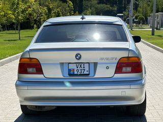 BMW 5 Series foto 6