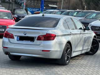 BMW 5 Series foto 5