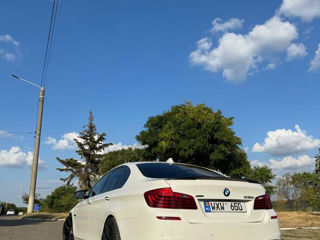 BMW 5 Series foto 4