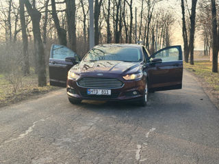 Ford Fusion foto 4