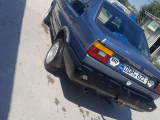 Volkswagen Jetta foto 4