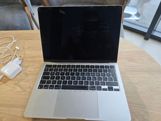 MacBook Air A2681 foto 2